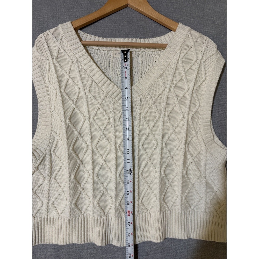 By Together Womens Cream V-Neck Knitted Sweater Vest Size Large - Picture 3 of 5